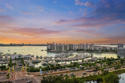 Купить кондоминиум в Сарасота, Флорида 10 комнат, 667.78м2, № 2125493 - фото 4