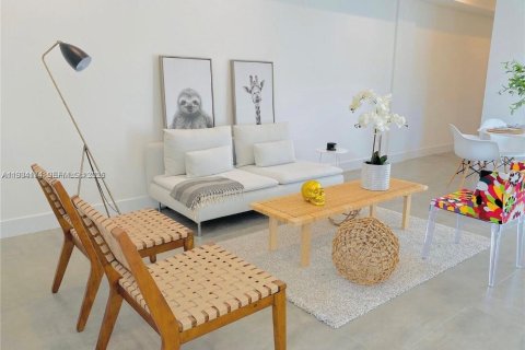 Townhouse in Miami, Florida 3 bedrooms, 199.74 sq.m. № 2045344