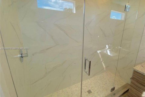 Townhouse in Miami, Florida 3 bedrooms, 199.74 sq.m. № 2045344 - photo 4