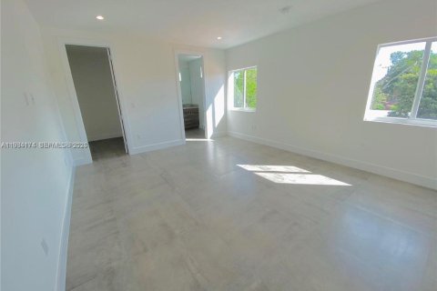 Townhouse in Miami, Florida 3 bedrooms, 199.74 sq.m. № 2045344 - photo 6
