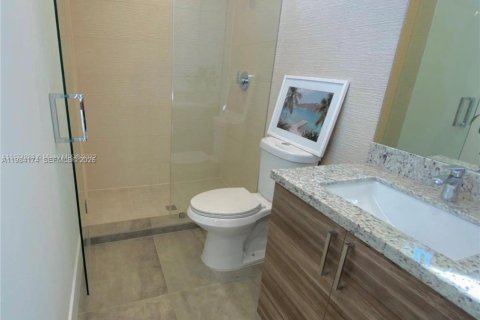 Townhouse in Miami, Florida 3 bedrooms, 199.74 sq.m. № 2045344 - photo 9