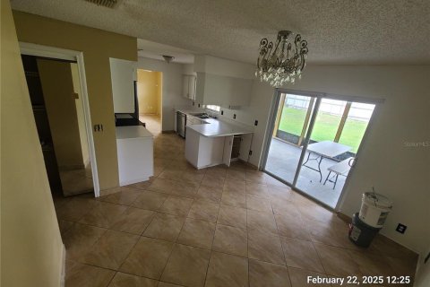 Casa en alquiler en Orlando, Florida, 4 dormitorios, 137.5 m2 № 1602472 - foto 14