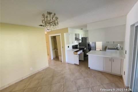 Casa en alquiler en Orlando, Florida, 4 dormitorios, 137.5 m2 № 1602472 - foto 15