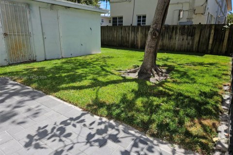 Immobilier commercial à vendre à Miami Beach, Floride: 460.61 m2 № 1939579 - photo 8