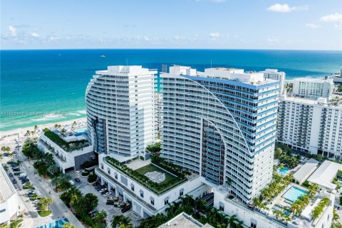 Condominio en venta en Fort Lauderdale, Florida, 2 dormitorios, 109.25 m2 № 1889548 - foto 1