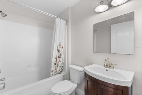 House in Terra Ceia, Florida 6 bedrooms, 200.67 sq.m. № 1582213 - photo 25