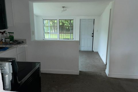 House in Fort Lauderdale, Florida 3 bedrooms, 103.68 sq.m. № 1922917 - photo 12