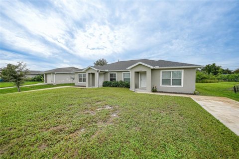 Immobilier commercial à vendre à Englewood, Floride: 4 chambres, 194.72 m2 № 2238833 - photo 27