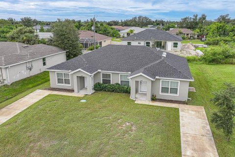 Immobilier commercial à vendre à Englewood, Floride: 4 chambres, 194.72 m2 № 2238833 - photo 30