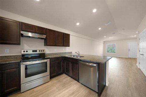 Immobilier commercial à vendre à Englewood, Floride: 4 chambres, 194.72 m2 № 2238833 - photo 8