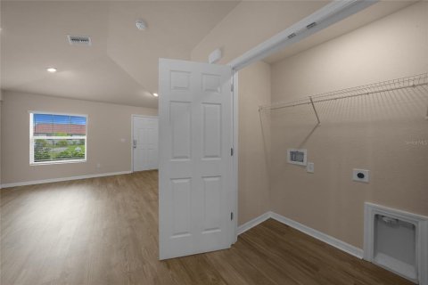 Immobilier commercial à vendre à Englewood, Floride: 4 chambres, 194.72 m2 № 2238833 - photo 16
