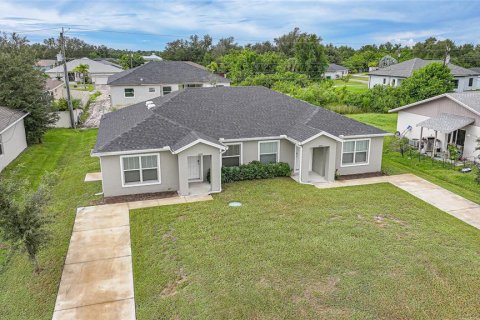 Immobilier commercial à vendre à Englewood, Floride: 4 chambres, 194.72 m2 № 2238833 - photo 26