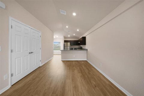 Immobilier commercial à vendre à Englewood, Floride: 4 chambres, 194.72 m2 № 2238833 - photo 3