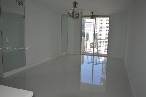 Copropriété à vendre à Miami, Floride: 2 chambres, 86.4 m2 № 1715163 - photo 4