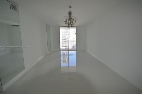 Copropriété à vendre à Miami, Floride: 2 chambres, 86.4 m2 № 1715163 - photo 7