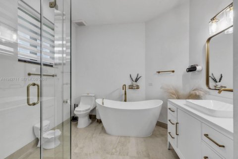 Купить виллу или дом в Майами, Флорида 3 спальни, 236.16м2, № 2047188 - фото 10
