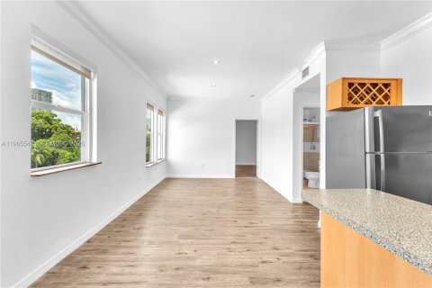 Condominio en venta en Miami Beach, Florida, 2 dormitorios, 65.03 m2 № 2027843 - foto 9