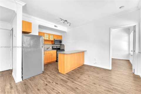 Condominio en venta en Miami Beach, Florida, 2 dormitorios, 65.03 m2 № 2027843 - foto 15