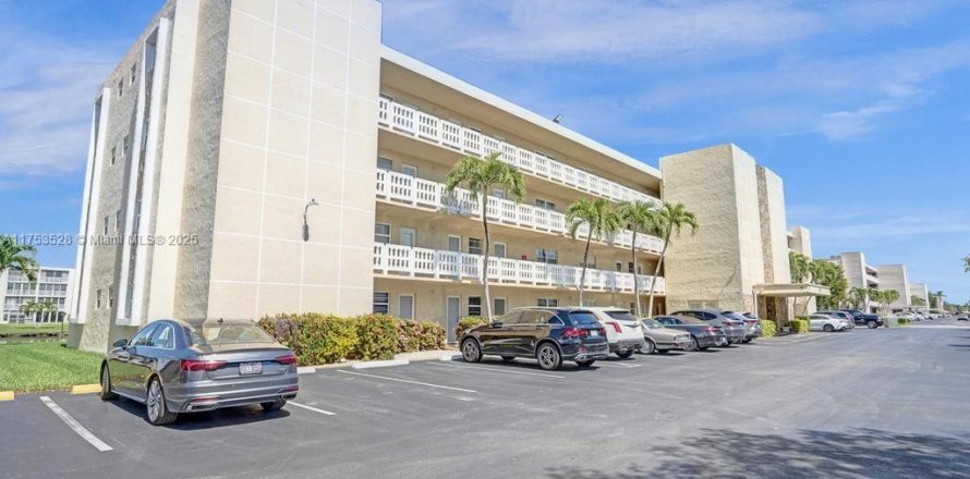 Condo in Dania Beach, Florida, 2 bedrooms  № 1708830