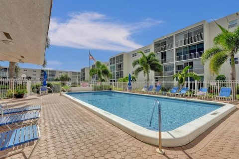 Condo in Dania Beach, Florida, 2 bedrooms  № 1708830 - photo 26