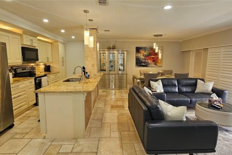 Copropriété à louer à Palm Harbor, Floride: 2 chambres, 112.41 m2 № 2259087 - photo 3