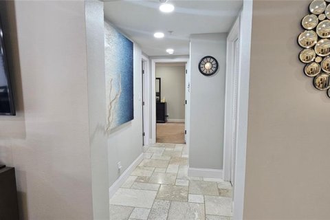 Copropriété à louer à Palm Harbor, Floride: 2 chambres, 112.41 m2 № 2259087 - photo 9