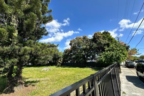 Terreno en venta en North Miami, Florida № 1860596 - foto 4