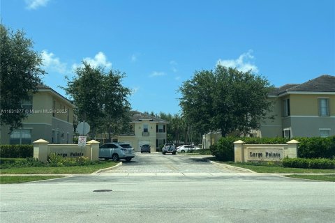Townhouse in Boynton Beach, Florida 3 bedrooms, 155.15 sq.m. № 1809081 - photo 1