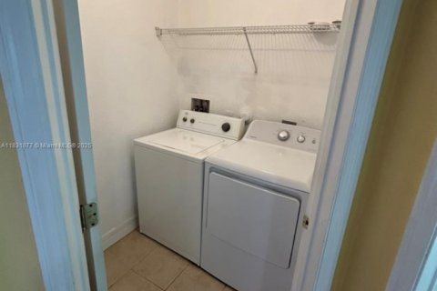 Townhouse in Boynton Beach, Florida 3 bedrooms, 155.15 sq.m. № 1809081 - photo 19