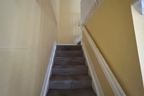 Townhouse in Boynton Beach, Florida 3 bedrooms, 155.15 sq.m. № 1809081 - photo 13