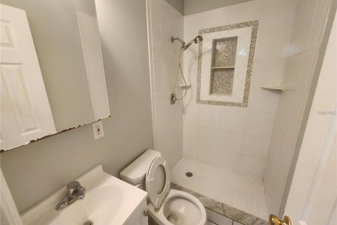 House in Bradenton, Florida 4 bedrooms, 111.48 sq.m. № 2210404 - photo 4