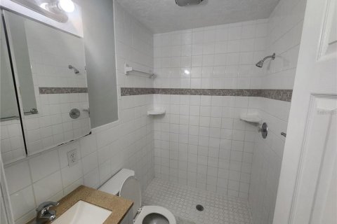 House in Bradenton, Florida 4 bedrooms, 111.48 sq.m. № 2210404 - photo 5