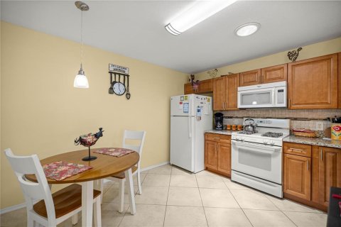 Villa ou maison à vendre à The Villages, Floride: 2 chambres, 107.4 m2 № 1797788 - photo 8