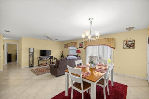 Villa ou maison à vendre à The Villages, Floride: 2 chambres, 107.4 m2 № 1797788 - photo 5