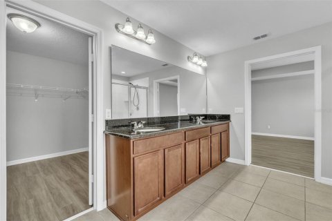 Casa en venta en Winter Garden, Florida, 5 dormitorios, 242.85 m2 № 1907359 - foto 27
