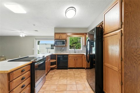Villa ou maison à louer à Lutz, Floride: 4 chambres, 261.24 m2 № 1904126 - photo 23