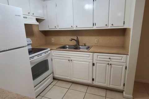 Condominio en venta en Boca Raton, Florida, 1 dormitorio, 66.89 m2 № 2035660 - foto 4