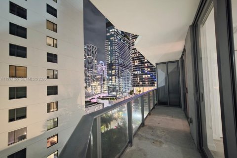 Condominio en alquiler en Miami, Florida, 1 dormitorio, 63.55 m2 № 2011211 - foto 18