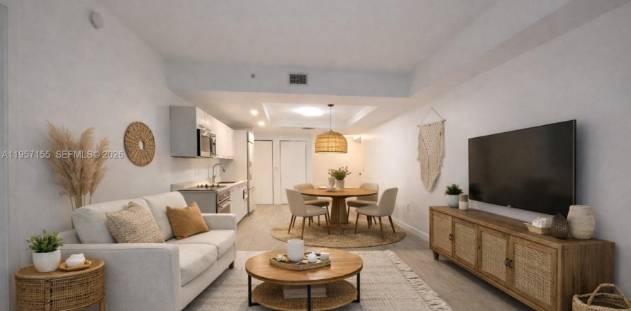 Condominio en Miami, Florida, 1 dormitorio  № 2011211