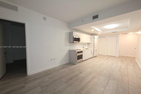 Condominio en alquiler en Miami, Florida, 1 dormitorio, 63.55 m2 № 2011211 - foto 11