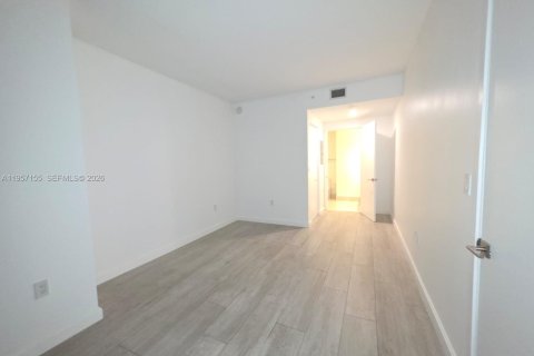 Condominio en alquiler en Miami, Florida, 1 dormitorio, 63.55 m2 № 2011211 - foto 9