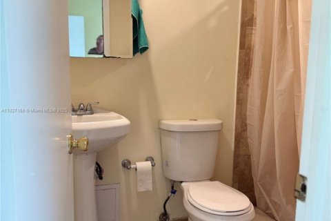 Купить кондоминиум в Майами, Флорида 3 спальни, 131.46м2, № 1799313 - фото 26