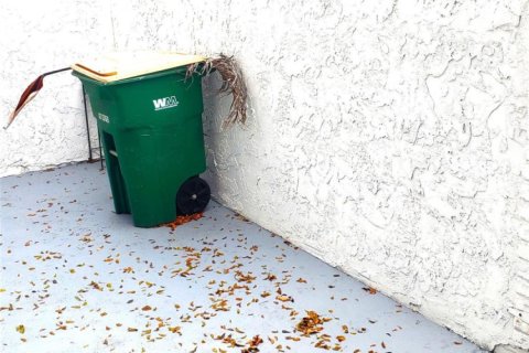 Adosado en alquiler en Tamarac, Florida, 3 dormitorios, 150.5 m2 № 1127668 - foto 1