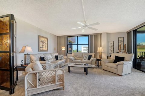 Condo in Sarasota, Florida, 2 bedrooms № 2151695 - photo 6