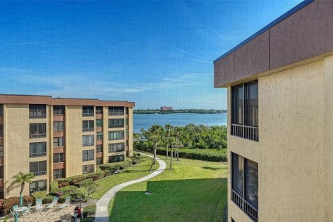 Condo in Sarasota, Florida, 2 bedrooms № 2151695 - photo 26