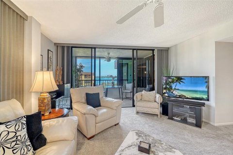 Condo in Sarasota, Florida, 2 bedrooms № 2151695 - photo 7