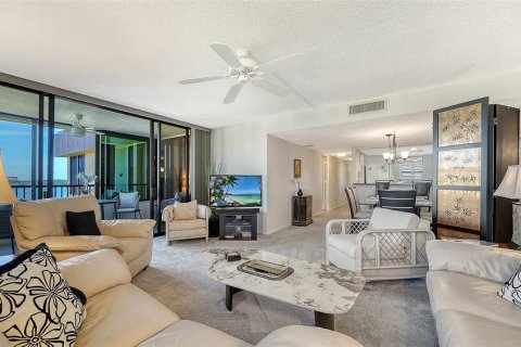 Condo in Sarasota, Florida, 2 bedrooms № 2151695 - photo 8