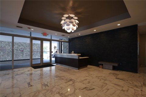 Купить кондоминиум в Серфсайд, Флорида 1 спальня, 87.33м2, № 1966060 - фото 4