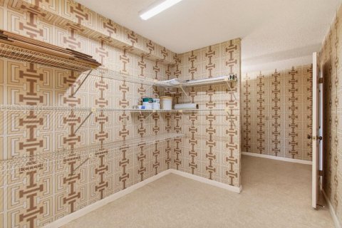 Купить кондоминиум в Бока-Ратон, Флорида 7 комнат, 128.67м2, № 2083142 - фото 23