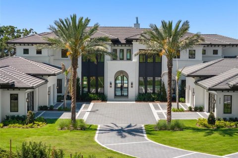 House in Windermere, Florida 6 bedrooms, 1121.05 sq.m. № 2195995